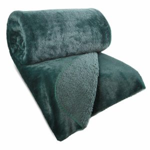 Futrzana narzuta NINA 170×210 cm zielona 784739 Futrzana narzuta NINA 170×210 cm zielona 784739